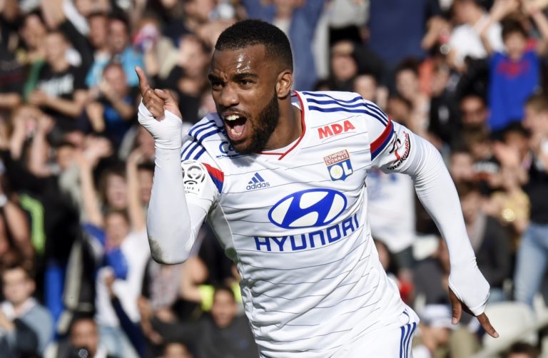 Napoli, dopo Tolisso interessa Lacazette