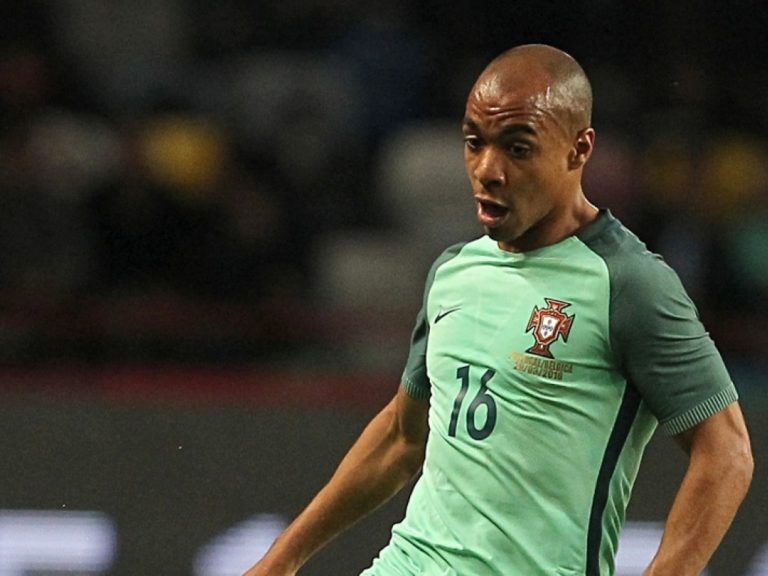 Inter, si stringe per Joao Mario