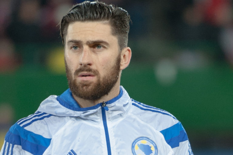 Roma, visite mediche per Zukanovic al Genoa