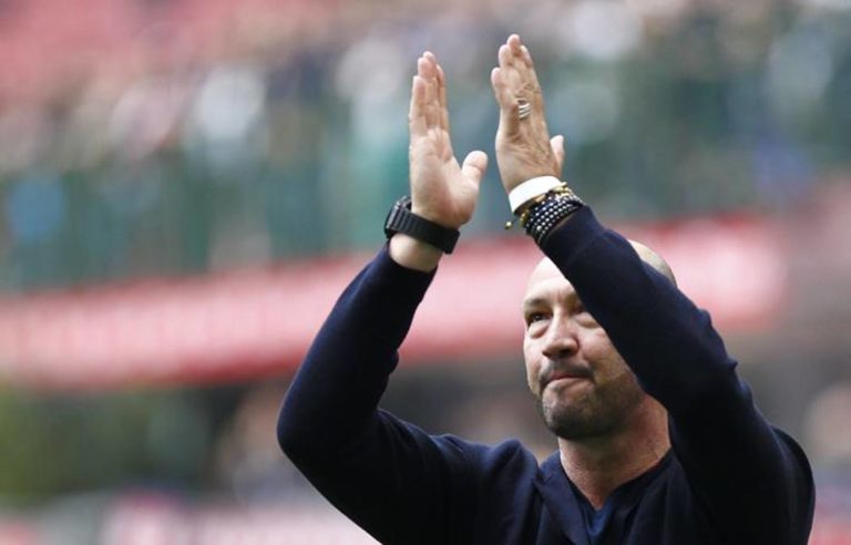 Cagliari, Zenga: “Se Nainggolan resta mi bacio i gomiti”. E su Joao Pedro…