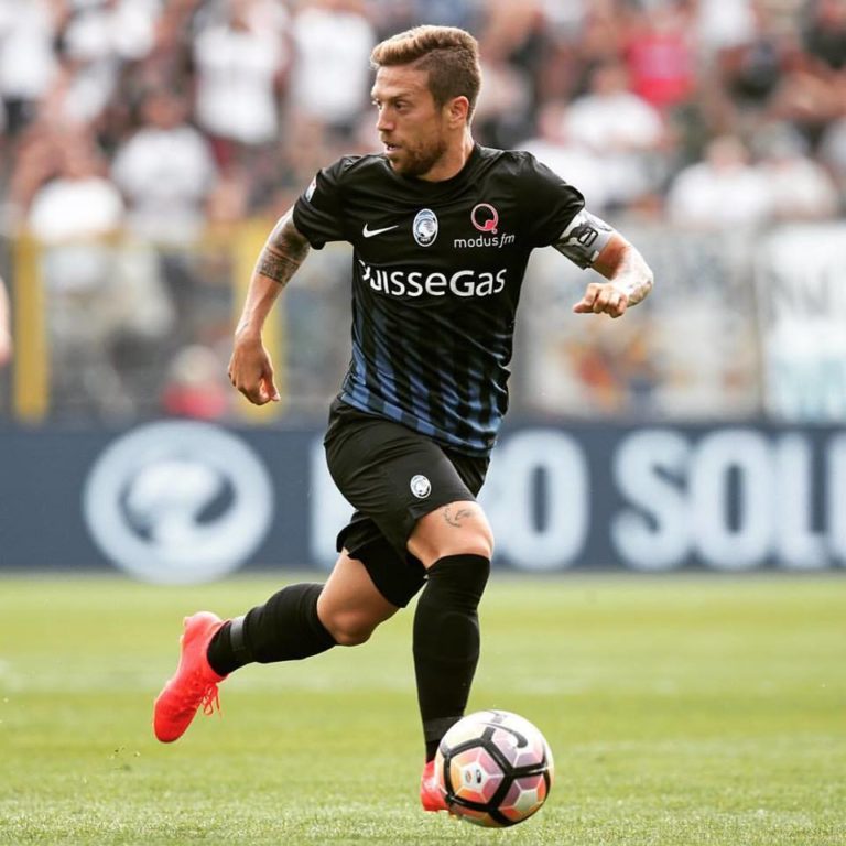 Milan, Bacca finanzia il mercato e Montella ha due richieste