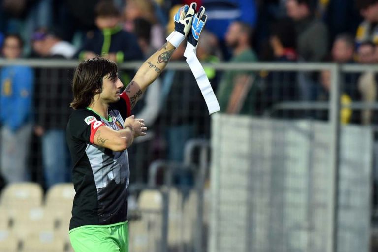 Napoli, per la porta spunta il nome di Perin