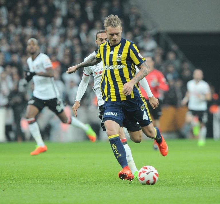 Milan, interesse per Kjaer del Fenerbahce