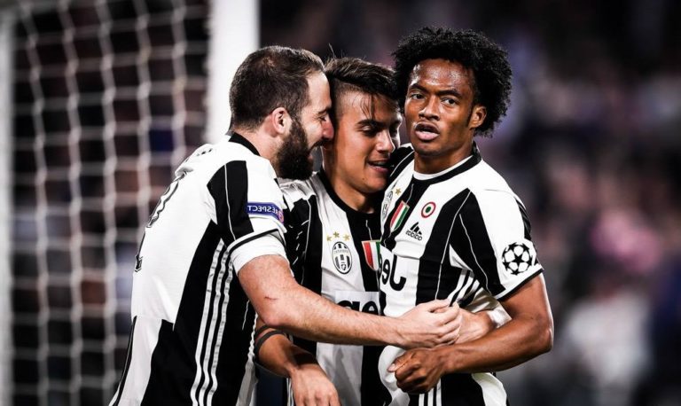 Juventus: ecco svelata la maglia per la prossima stagione (foto)