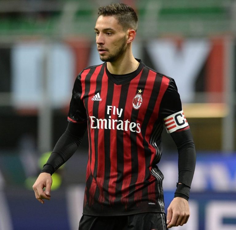 Napoli, per la difesa piace sempre De Sciglio