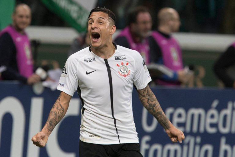 Inter, niente Arana: il brasiliano andrà al Siviglia