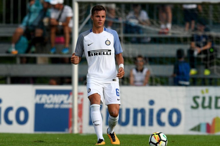 Inter, Vanheusden rinnova e parte in prestito