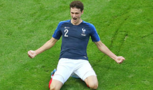 Benjamin-Pavard-gol-argentina-russia-2018
