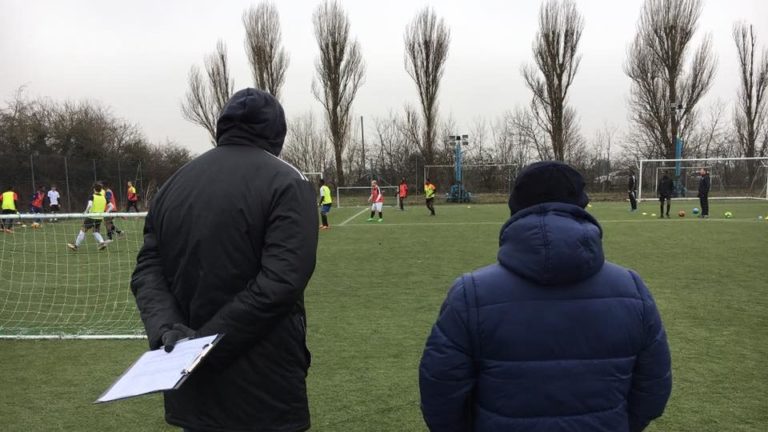 Come diventare osservatore di calcio? I passi per intraprendere la professione