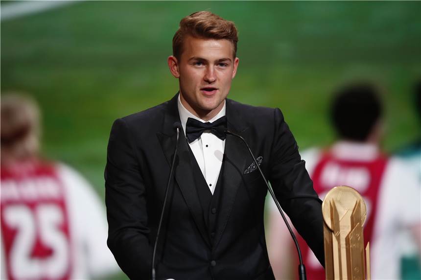 de-ligt-kopa-trophy