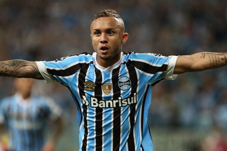 everton-soares