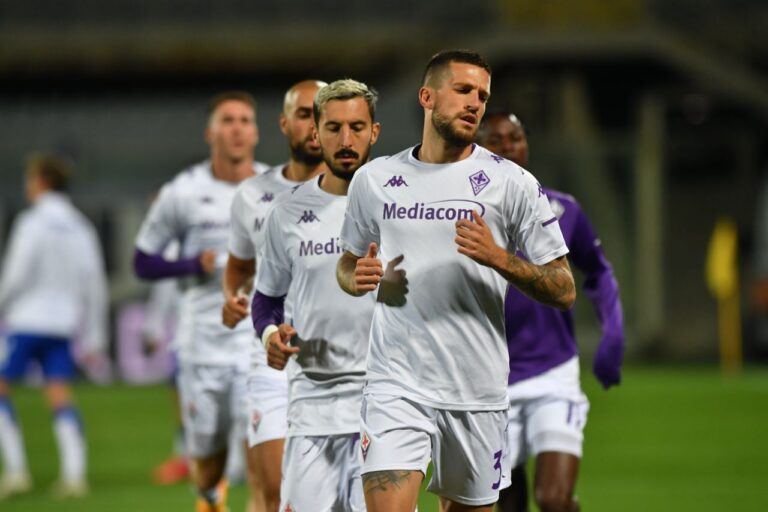 fiorentina-riscaldamento