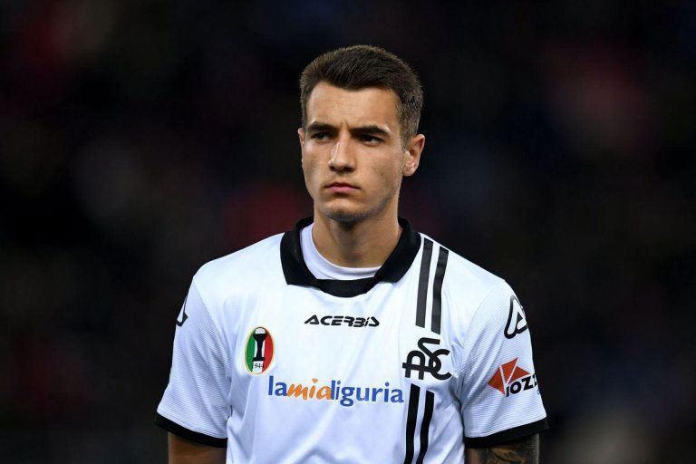 jakub-kiwior